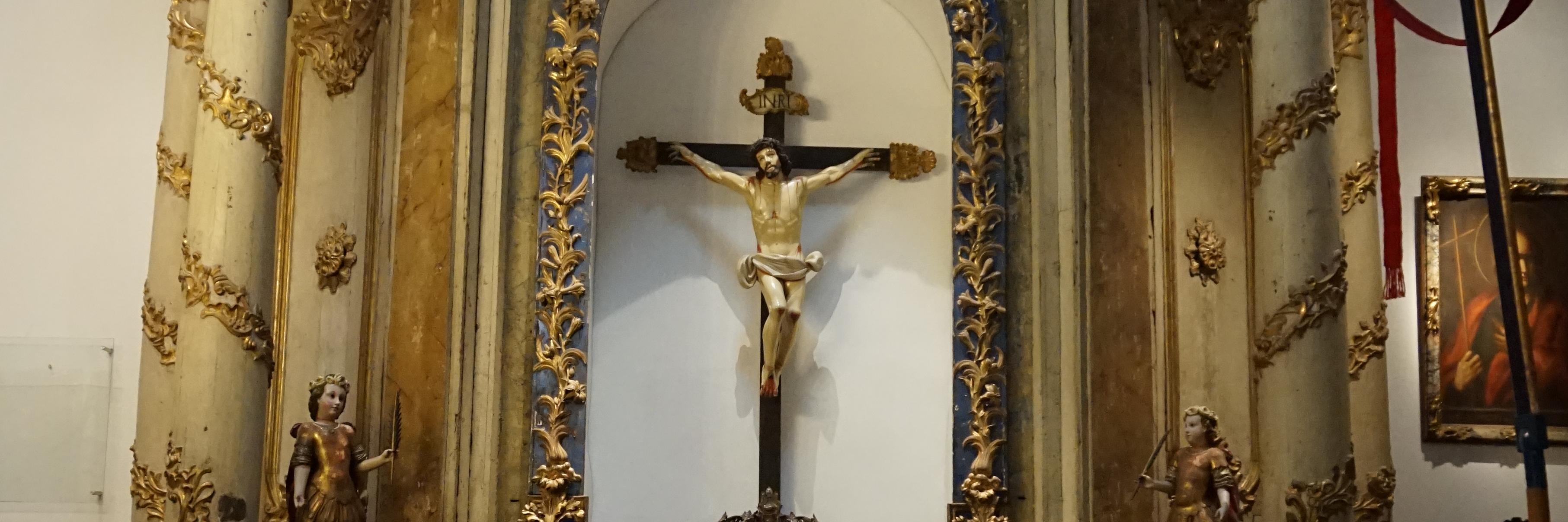 Vista general retablo de la sacristía de la Catedral de Santiago.