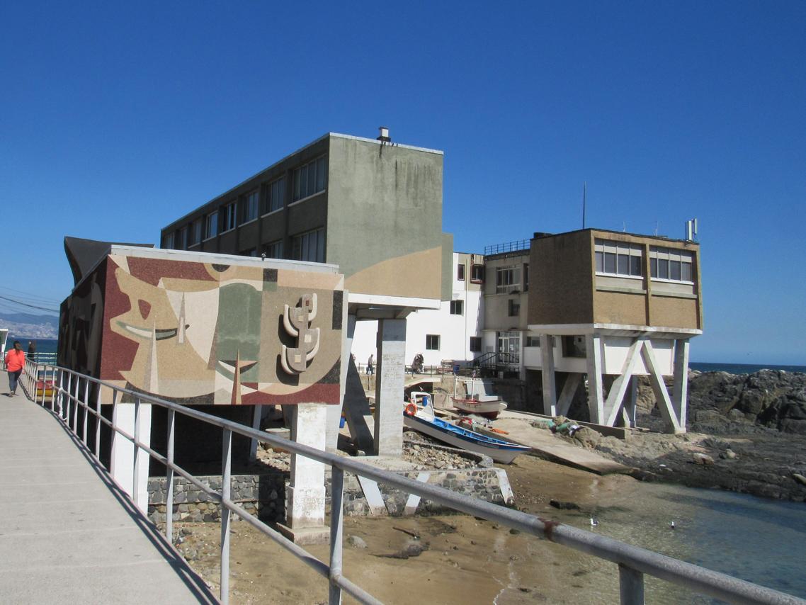 Mural de la Estación de Biología Marina de la Universidad de Valparaíso