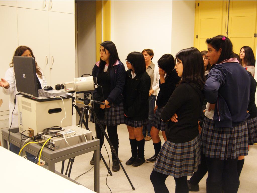 Estudiantes del Liceo Paula Jaraquemada comuna de Recoleta. Reveco, G. 2012