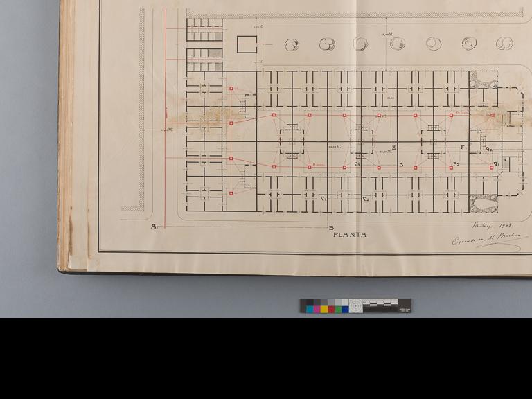 Anverso plano interior anverso serie I N°3 después del tratamiento. Chile, 1908. 59 ×41,5 ×3,5 cm. Colección Puerto de San Antonio. Imagen de Van M. Broekman 1908 (Fotografía: Ormeño, L. 2018. Edición: Correa, C. 2020. Archivo CNCR. LFD1536.43).