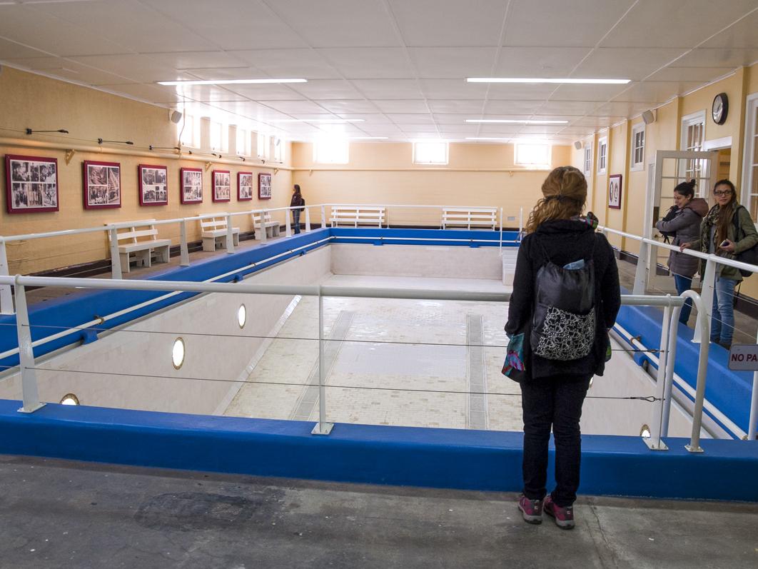 La piscina temperada  en el “El Teniente Club”.