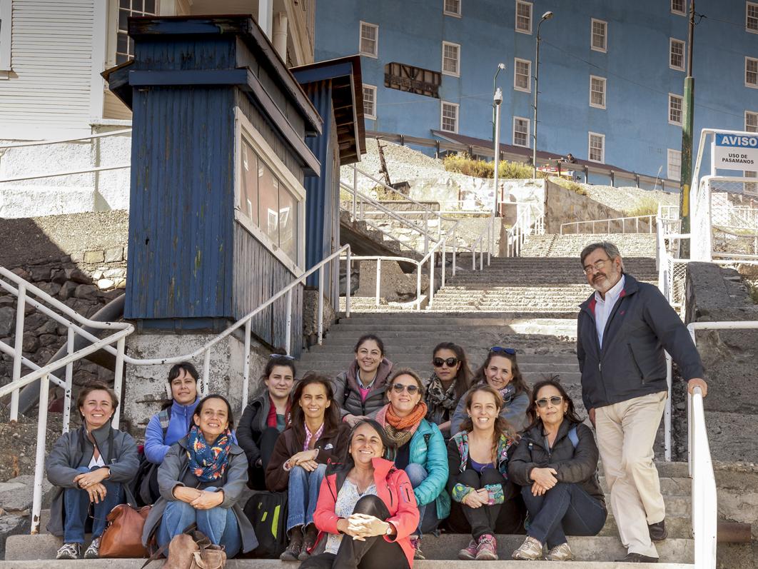 El equipo del CNCR junto al Director de la Fundación Sewell.