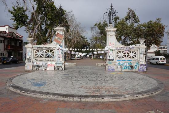 Portal Francisco de Aguirre, La Serena.