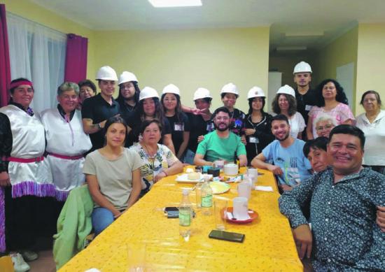 Carmen Royo Fraguas con la comunidad sotaquina.