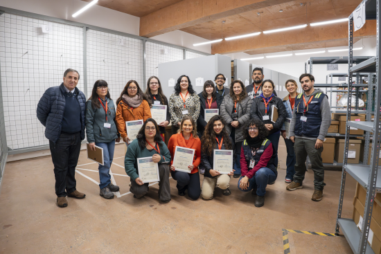 Equipo RE-ORG Chile con certificados