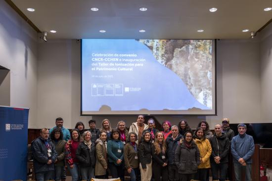 Participantes en la finalización del Taller de Ionización para el Patrimonio Cultural (Quiroz, M. 2025. Archivo CNCR).