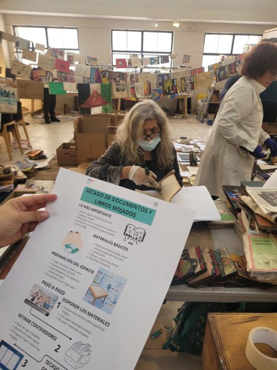 Trabajo de secado del material.