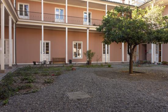 Patio del Naranjo