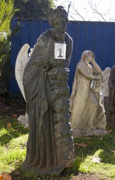 Escultura “La Polimnia”