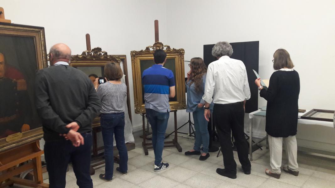 Equipo de investigadores en Museo Histórico de Buenos Aires. Equipo de investigadores en Museo Histórico de Buenos Aires.