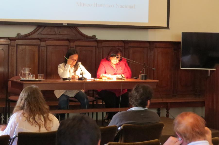 Carolina Barra, Curadora, e Isabel Alvarado, Subdirectora, Museo Histórico Nacional. (Reveco, G. 2016)