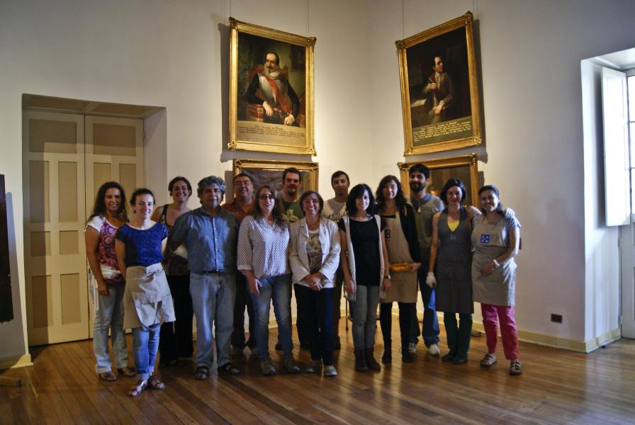 Equipo montaje exposición (Benavente, A. 2016)