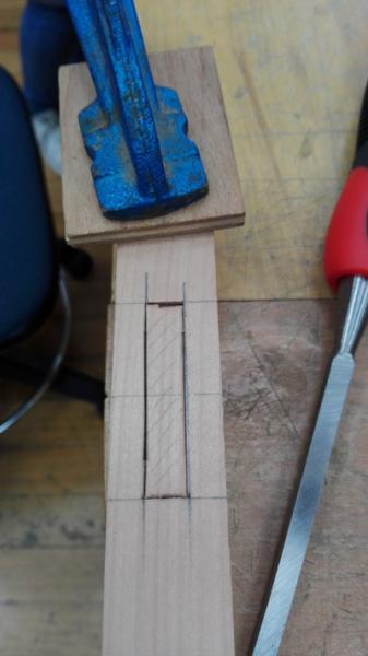 Ensamble Caja y Espiga