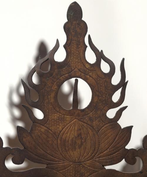 Corona, detalle fuego