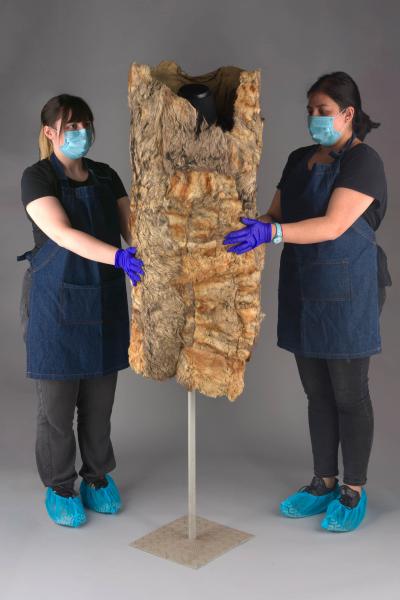 Capa de cuero de zorro