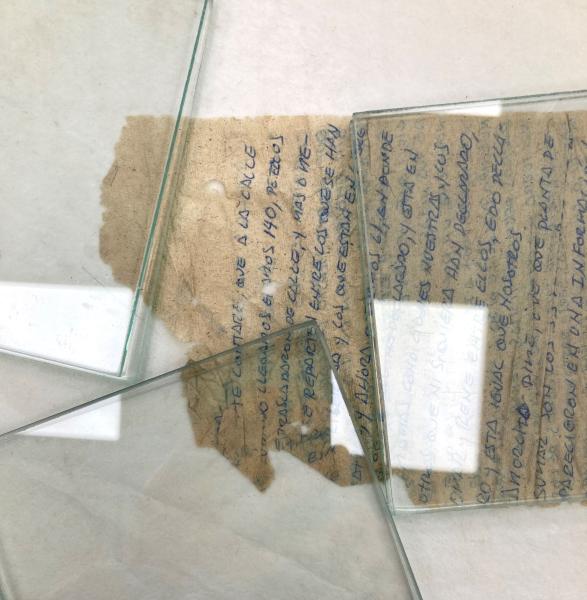 Estiramiento del rasgado con vidrios