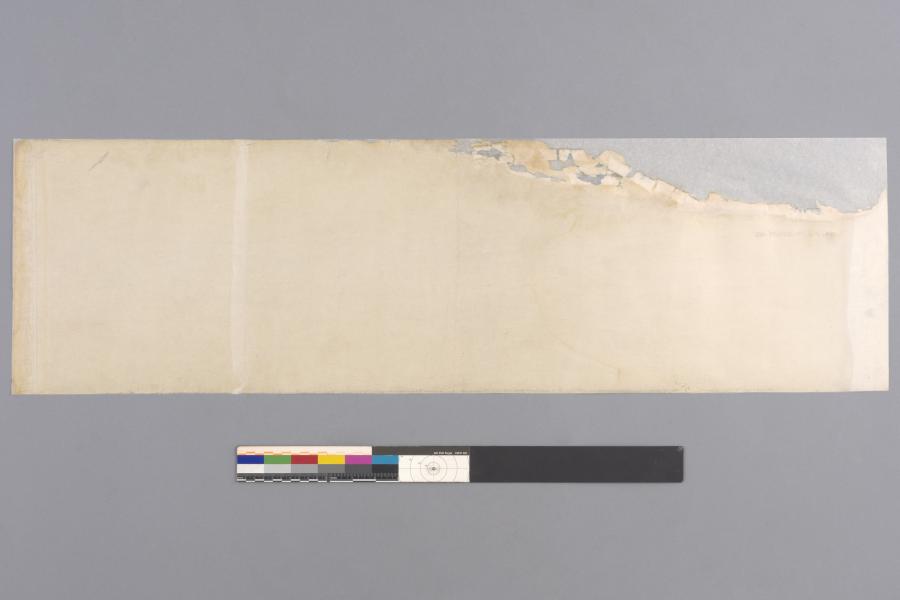 Figura 52. Reverso. Vista frontal de sismograma núm.  13 del terremoto de Calama de 1950 con luz visible. Después del tratamiento (Fotografía: Pérez Vigneaux, T. 2022. Archivo CNCR. UDVI1913.40) udvi1913.40.jpg